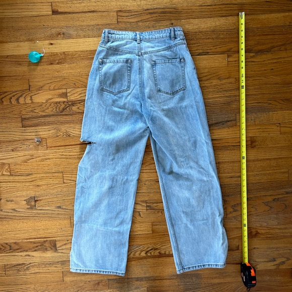Wide Leg, Baggy Denim - Picture 6 of 7
